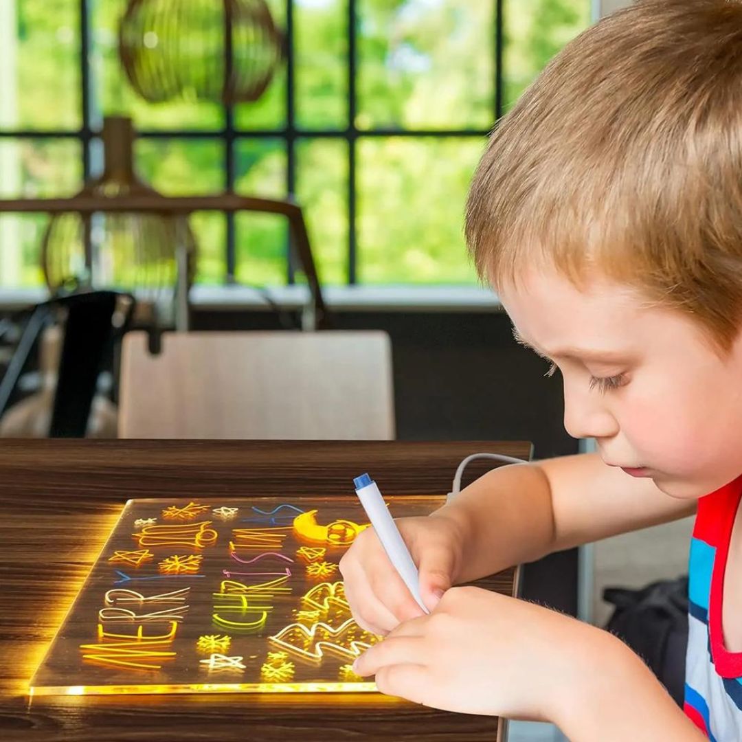 ZeichenZauber – LED-Leuchttafel für kreative Köpfe