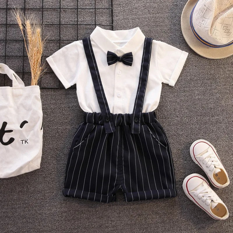Party-Outfit für kleine gentle men - Stilvoll feiern!