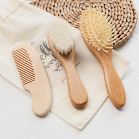 Holz-Babybürste & Kamm – Ideal für Neugeborene, sanft zur Kopfhaut